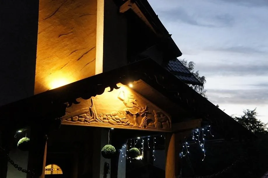 Willa Goral Goralska Osada Domki Apartamenty Pokoje كارباش منزل للإقامة